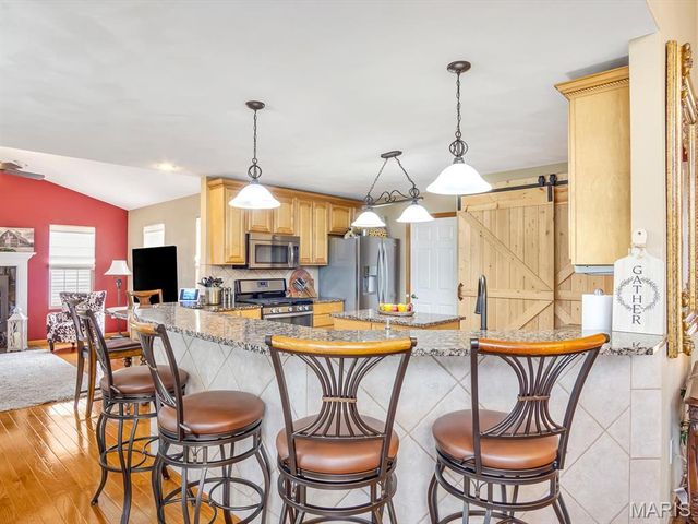 4184 Red Field Drive, Swansea, IL 62226