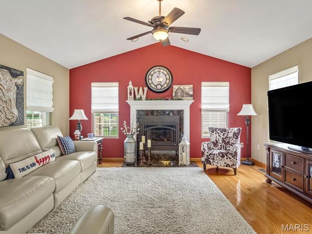4184 Red Field Drive, Swansea, IL 62226