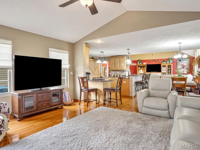 4184 Red Field Drive, Swansea, IL 62226