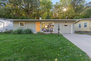 14 LYNNWOOD Drive, Council Bluffs, IA 51503