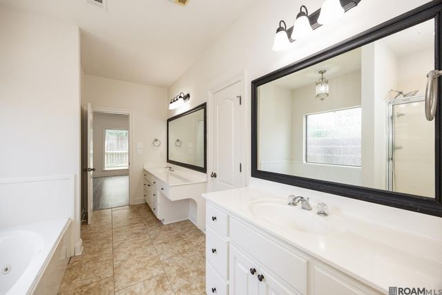 37503 Dutchtown Crossing Av, Gonzales, LA 70737