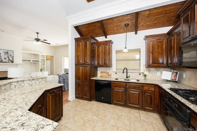 37503 Dutchtown Crossing Av, Gonzales, LA 70737