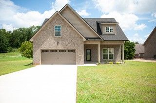 522 McGrath Dr, Smyrna, TN 37167