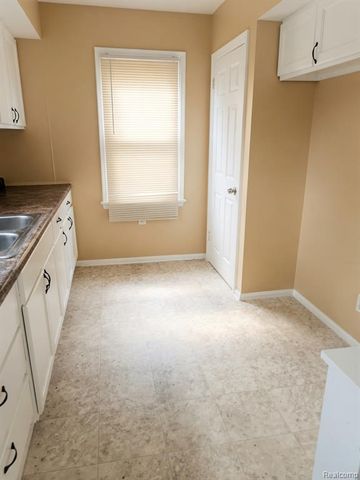16069 Liberal Street, Detroit, MI 48205