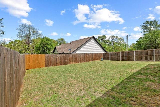 776 E Fulton Street, Van Alstyne, TX 75495