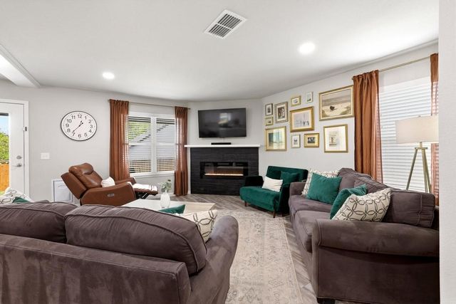 776 E Fulton Street, Van Alstyne, TX 75495