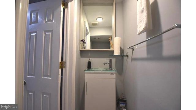 8018 CHELWYNDE AVE, Philadelphia, PA 19153