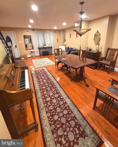 8018 CHELWYNDE AVE, Philadelphia, PA 19153