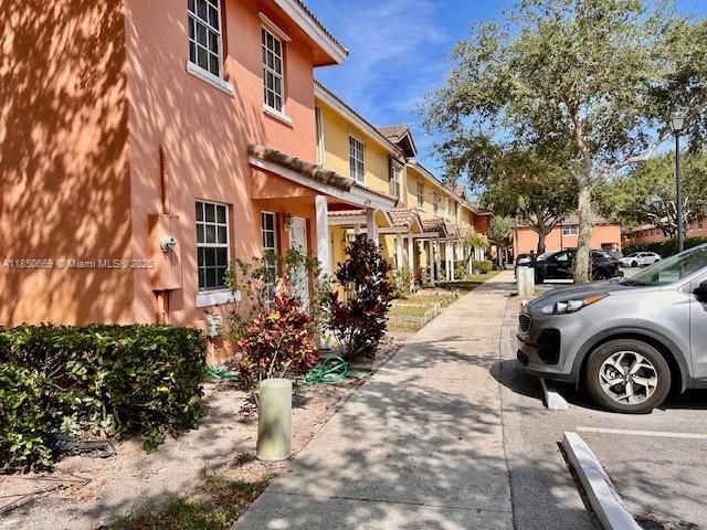 6767 Sienna Club Pl, Lauderhill, FL 33319