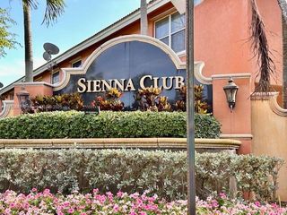 6767 Sienna Club Pl, Lauderhill, FL 33319