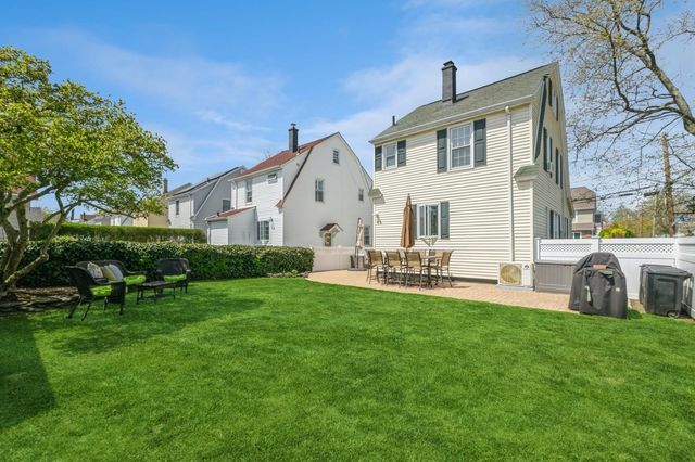 92 Cornell Street, Williston Park, NY 11596