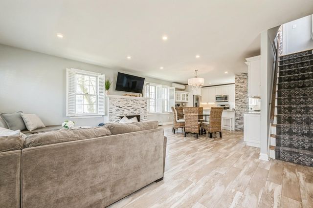 92 Cornell Street, Williston Park, NY 11596