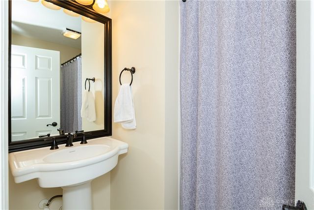 6884 Cedar Cove Drive, Dayton, OH 45459