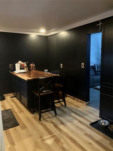20850 Hunt, Roseville, MI 48066