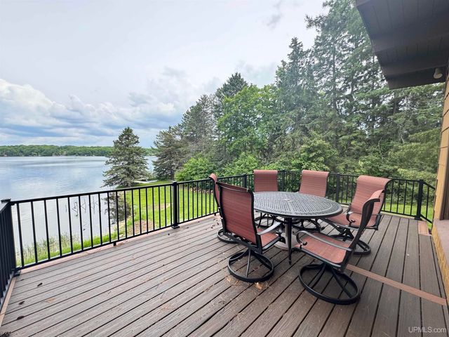 118 Youngs Lane, Crystal Falls, MI 49920