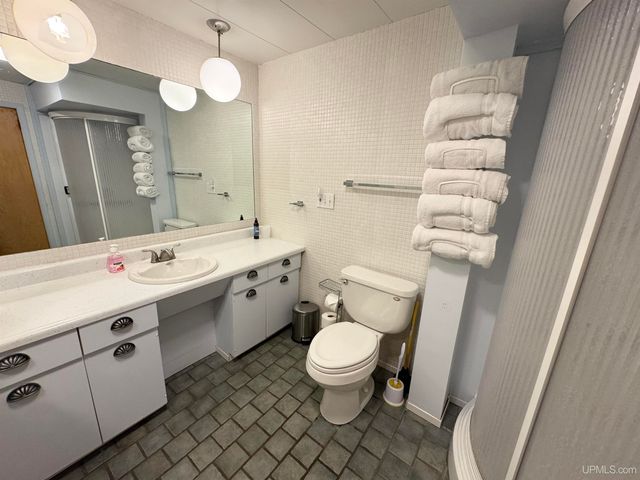 118 Youngs Lane, Crystal Falls, MI 49920