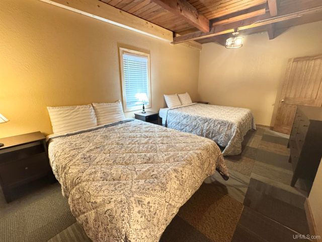 118 Youngs Lane, Crystal Falls, MI 49920