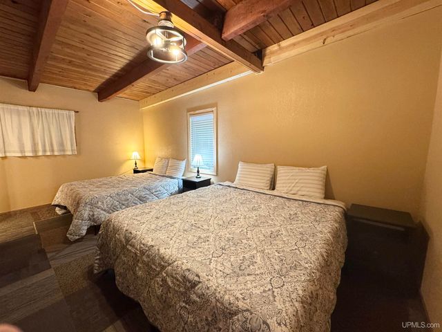 118 Youngs Lane, Crystal Falls, MI 49920