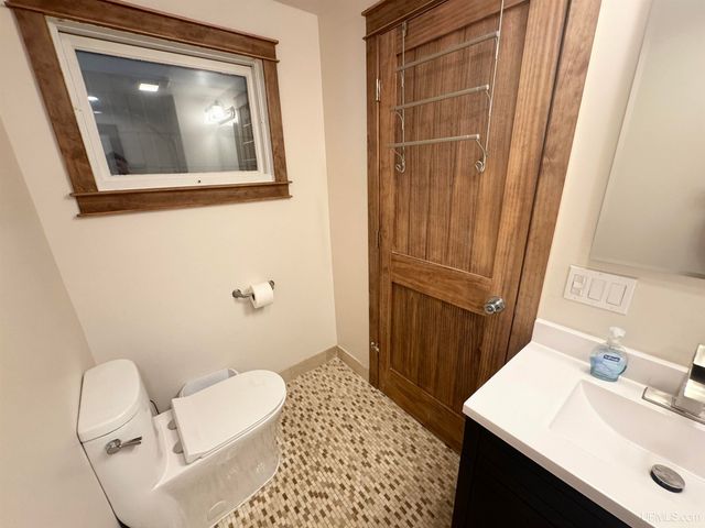 118 Youngs Lane, Crystal Falls, MI 49920