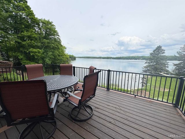 118 Youngs Lane, Crystal Falls, MI 49920