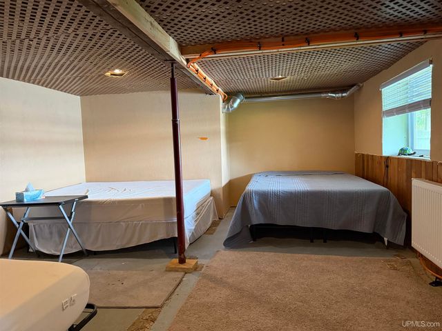 118 Youngs Lane, Crystal Falls, MI 49920