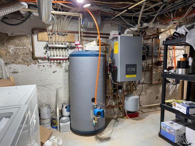 118 Youngs Lane, Crystal Falls, MI 49920