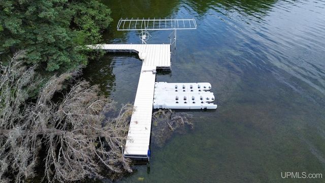 118 Youngs Lane, Crystal Falls, MI 49920