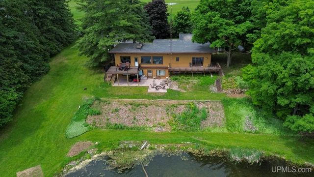118 Youngs Lane, Crystal Falls, MI 49920