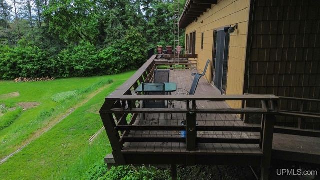 118 Youngs Lane, Crystal Falls, MI 49920