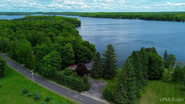 118 Youngs Lane, Crystal Falls, MI 49920