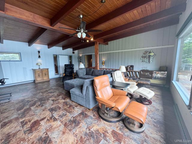 118 Youngs Lane, Crystal Falls, MI 49920