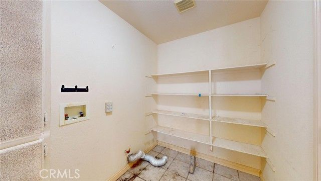 6157 W Avenue J4, Lancaster, CA 93536