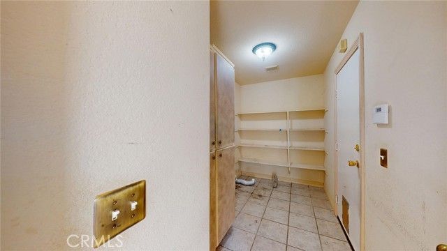 6157 W Avenue J4, Lancaster, CA 93536