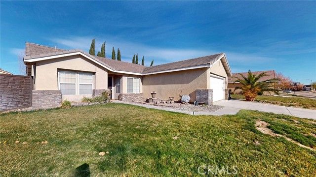 6157 W Avenue J4, Lancaster, CA 93536