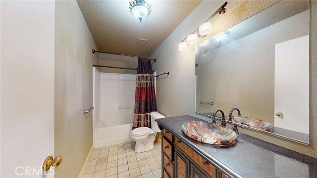 6157 W Avenue J4, Lancaster, CA 93536