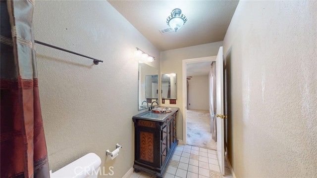 6157 W Avenue J4, Lancaster, CA 93536