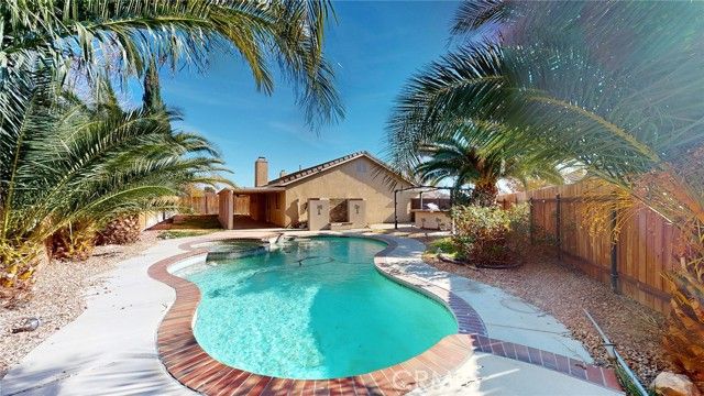 6157 W Avenue J4, Lancaster, CA 93536