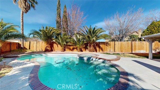 6157 W Avenue J4, Lancaster, CA 93536