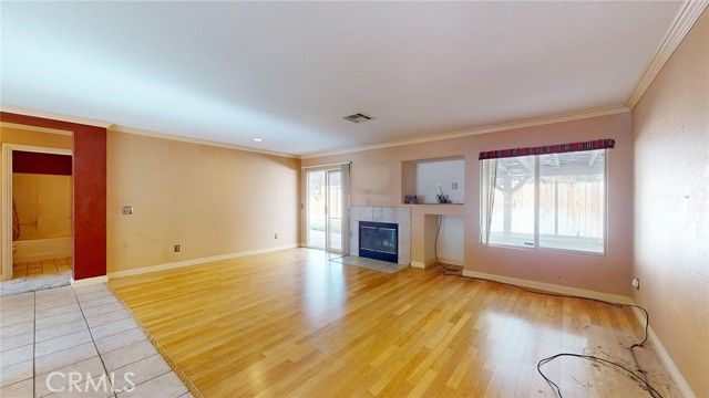 6157 W Avenue J4, Lancaster, CA 93536