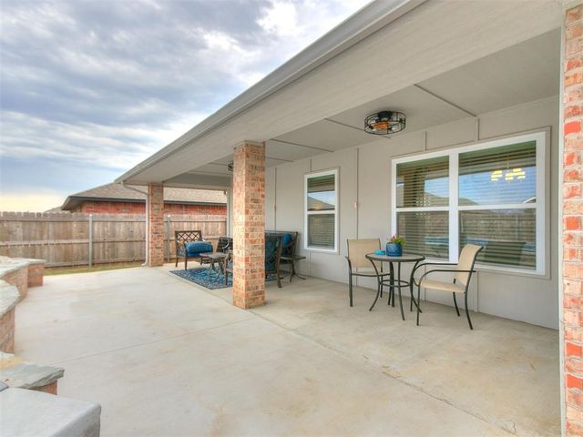 835 SE 17th Terrace, Newcastle, OK 73065