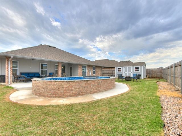835 SE 17th Terrace, Newcastle, OK 73065