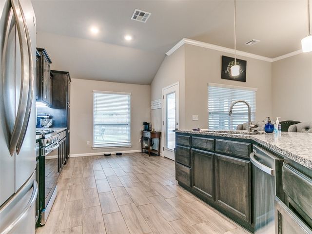 835 SE 17th Terrace, Newcastle, OK 73065