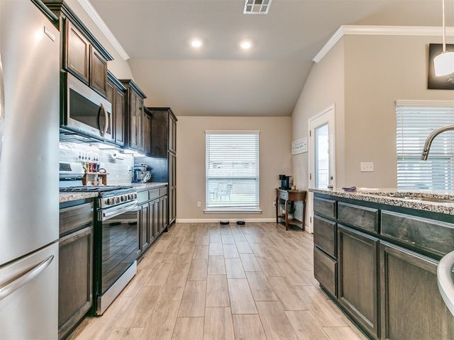 835 SE 17th Terrace, Newcastle, OK 73065