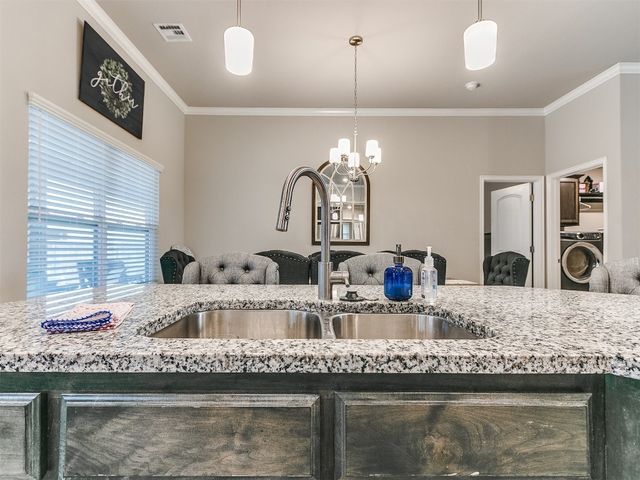835 SE 17th Terrace, Newcastle, OK 73065