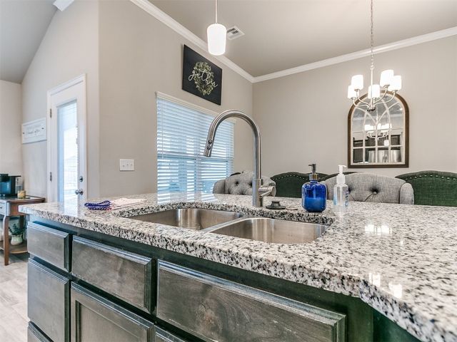 835 SE 17th Terrace, Newcastle, OK 73065