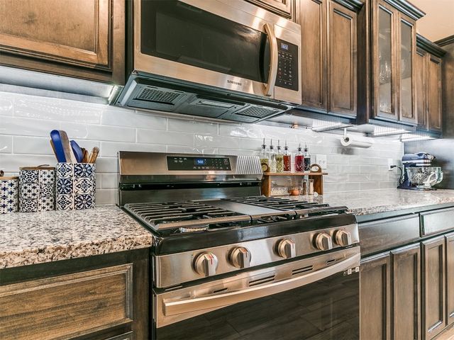 835 SE 17th Terrace, Newcastle, OK 73065