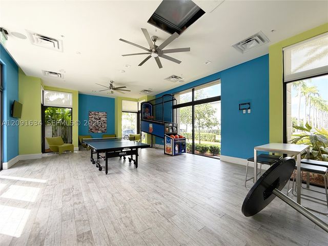 4278 NW 82nd Ave, Doral, FL 33166