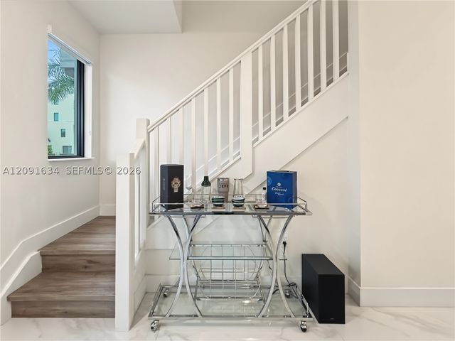 4278 NW 82nd Ave, Doral, FL 33166