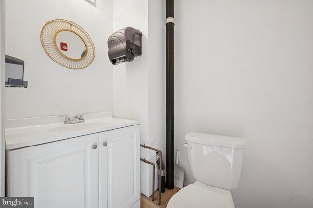 3826 LANCASTER AVE #COMMERCIAL SPACE, Philadelphia, PA 19104