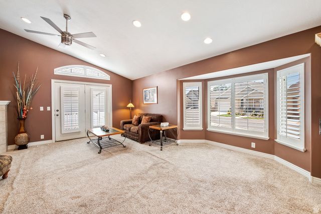 446 E GREEN HAVEN DR, Midvale, UT 84047